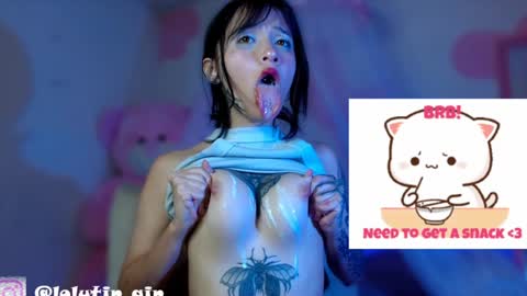 Im Emily and I could be the love of your life    online show from February 6, 9:28 pm