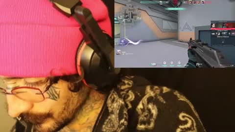 Snapshot of hatsumotokyoto chatting on February 2, 3:21 am More content   2   online show from February 2, 3:21 am