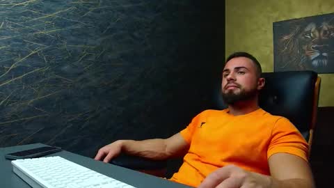 HayesWood online show from November 8, 7:22 am