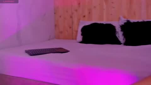 Hayley Collins online show from October 18, 12:20 pm