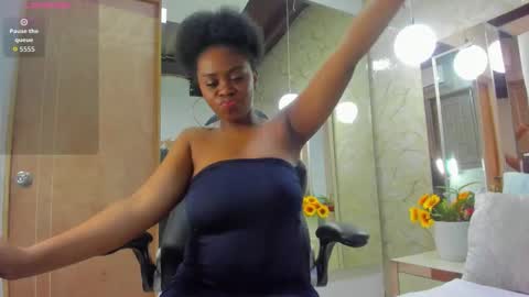 Snapshot of hazel_lanee chatting on October 5, 4:10 am hazel_lanee online show from October 5, 4:10 am