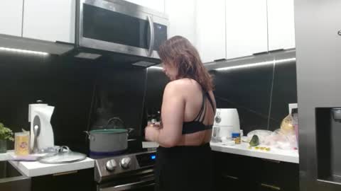 Hazel online show from October 23, 9:37 pm