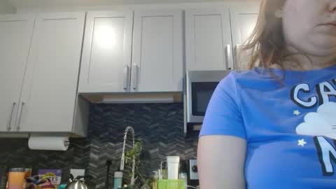 Snapshot of hazel_skye chatting on February 7, 4:56 pm Hazel online show from February 7, 4:56 pm