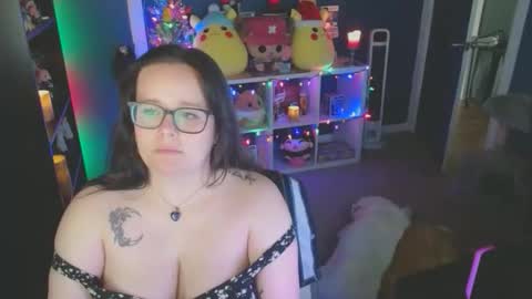 HazeyViolet333 online show from December 3, 6:52 pm