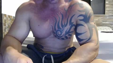 Snapshot of healedcarioca chatting on January 22, 3:20 am Brazilian bigdick online show from January 22, 3:20 am