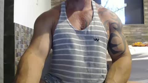 Snapshot of healedcarioca chatting on February 26, 7:21 pm Brazilian bigdick online show from February 26, 7:21 pm