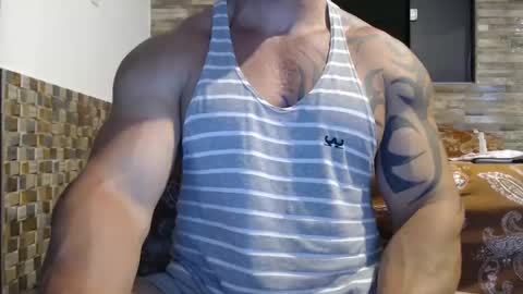 Snapshot of healedcarioca chatting on January 5, 1:35 am Brazilian bigdick online show from January 5, 1:35 am