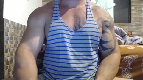 Snapshot of healedcarioca chatting on December 28, 5:46 pm Brazilian bigdick online show from December 28, 5:46 pm