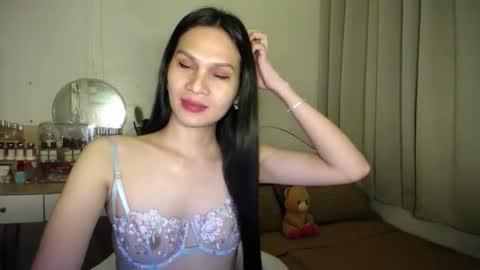 heather_bbyy online show from November 18, 8:34 pm