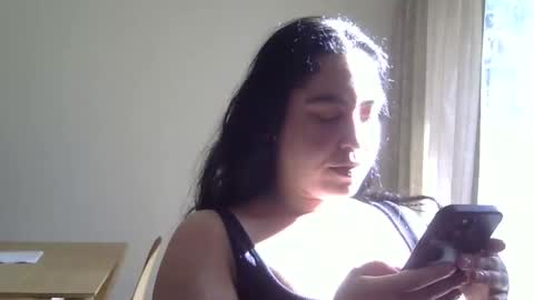 heatwavee online show from April 7, 12:51 pm