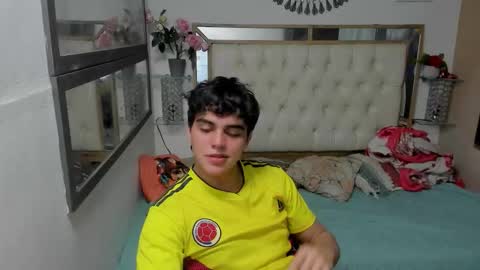 heiker_ online show from October 27, 3:50 am