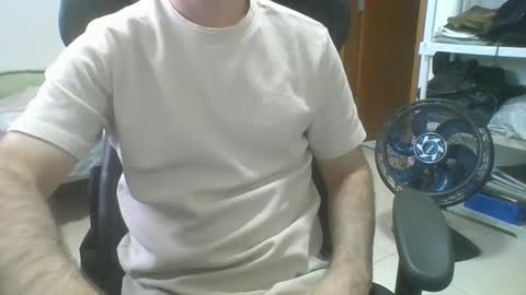 Snapshot of heitorcp1 chatting on October 12, 8:10 pm heitorcp1 online show from October 12, 8:10 pm