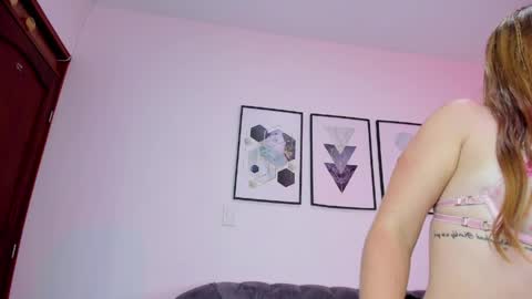 helen online show from April 7, 1:46 pm