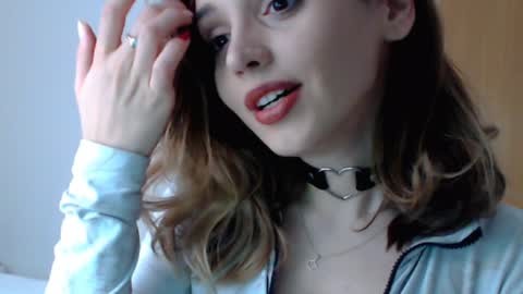 helen_quinn online show from December 7, 8:16 am