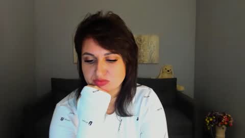 Helen online show from November 14, 6:59 am