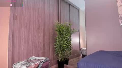 helena online show from January 10, 2:11 pm