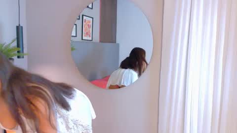 helenafoumier online show from March 21, 2:50 am