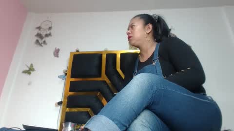 helenahotwet online show from November 23, 1:31 pm