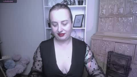 Helen online show from November 19, 8:13 am