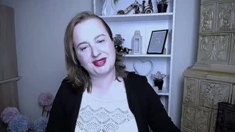 Helen online show from October 11, 7:02 am