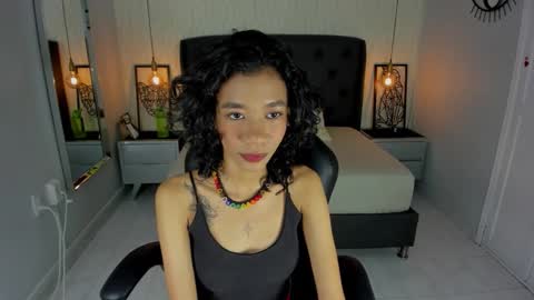   online show from September 8, 8:52 pm