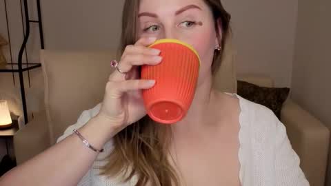 Helen online show from February 8, 7:12 am