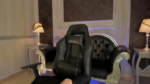 Helen or Hells online show from October 17, 1:59 pm