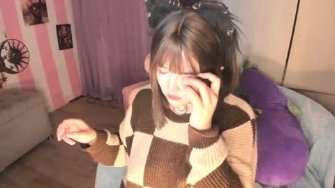 Laura online show from September 11, 3:41 am