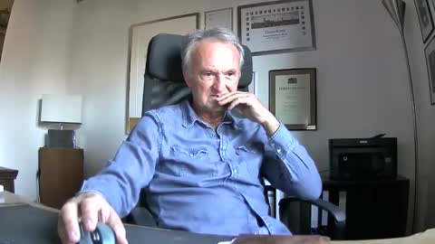 helmut227 online show from November 7, 2:19 pm