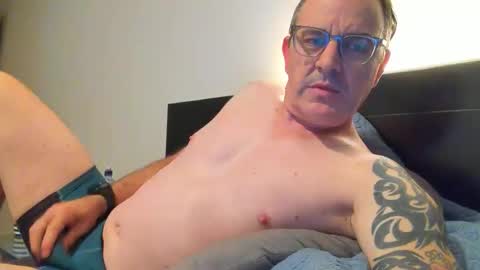 hempie1973 online show from May 23, 2:57 pm