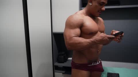 Henri online show from December 14, 10:16 pm