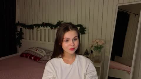 Nicole online show from March 12, 8:12 pm