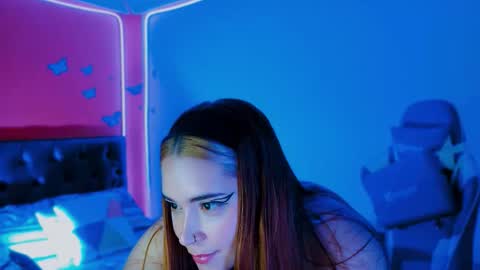 hermione_blonde online show from February 1, 2:03 pm