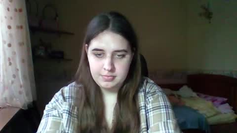 hess_luna_ online show from November 20, 10:25 am