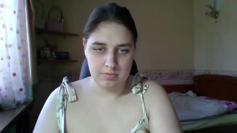 hess_luna_ online show from March 4, 10:23 am