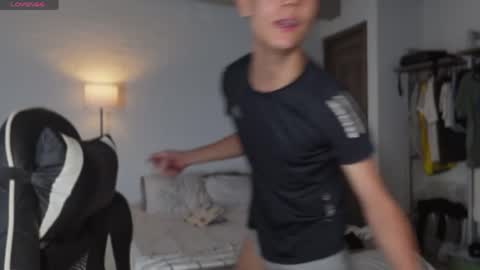 hey_cesard online show from April 8, 2:20 pm