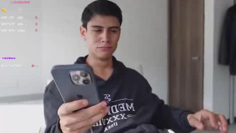 hey_cesard online show from March 3, 1:18 pm