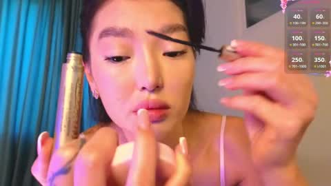 Audrey online show from May 28, 8:01 am