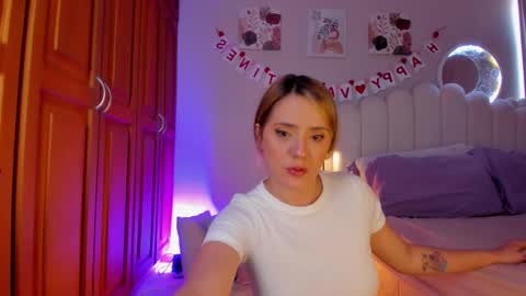 Martina Ricci Show schedule Monday to Friday 8am colombia time I work some weekends  online show from February 17, 3:33 pm