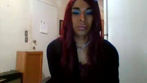 Snapshot of hihheelstranny chatting on February 22, 6:41 pm hihheelstranny online show from February 22, 6:41 pm