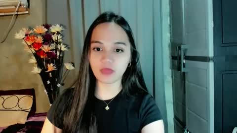 hilarymolly online show from March 27, 5:03 pm