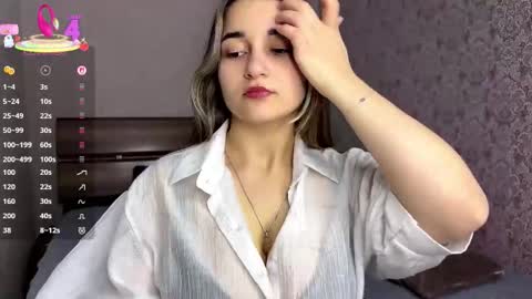 Snapshot of hildaaxley chatting on October 1, 10:52 pm Ani online show from October 1, 10:52 pm