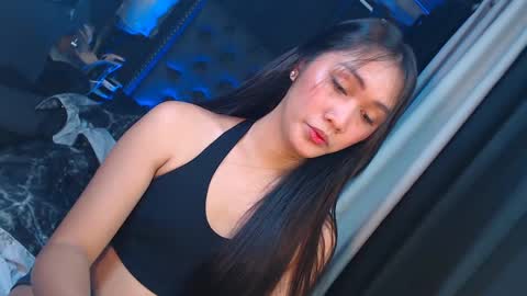 yuricah online show from January 21, 6:11 am