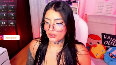 Snapshot of hinataweed01 chatting on February 4, 12:08 am  Karol  Independent Model online show from February 4, 12:08 am