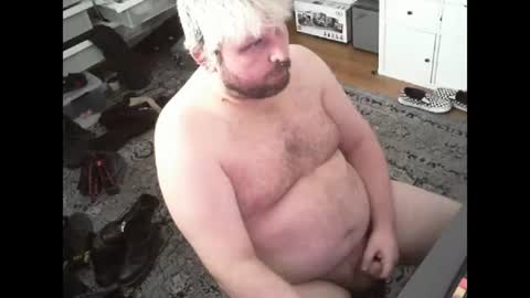 hipguy91 online show from June 29, 5:23 pm