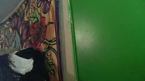 hippiedad333 online show from January 7, 12:15 am