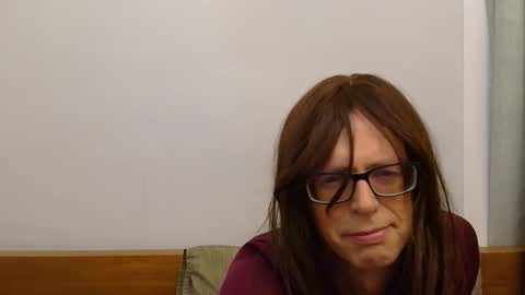 Snapshot of hiriley chatting on October 22, 9:16 pm HiRiley online show from October 22, 9:16 pm