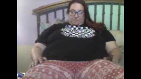 Hisandhers428 online show from April 28, 1:59 pm