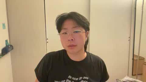 do you think im cute do you want to see my body online show from February 13, 4:05 am