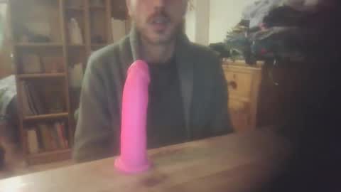 Snapshot of hitmenoww chatting on October 23, 10:54 pm hitmenoww online show from October 23, 10:54 pm